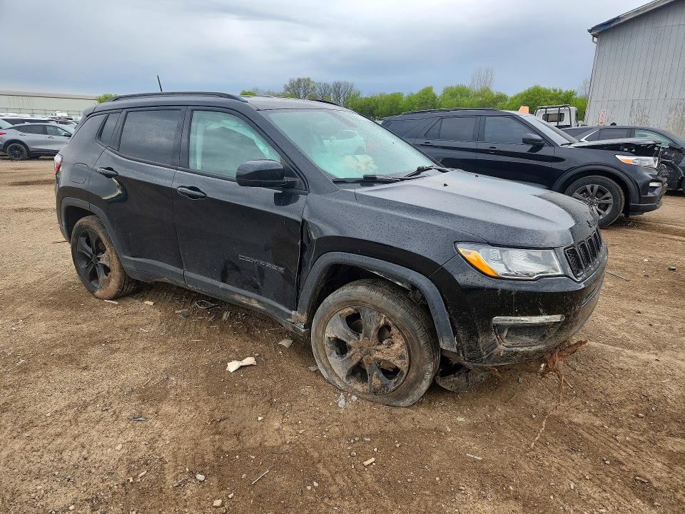 2018 Jeep Compass მანქანა იყიდება აუქციონზე, vin: 3C4NJDBB0JT315409, აუქციონის ნომერი: 51809146