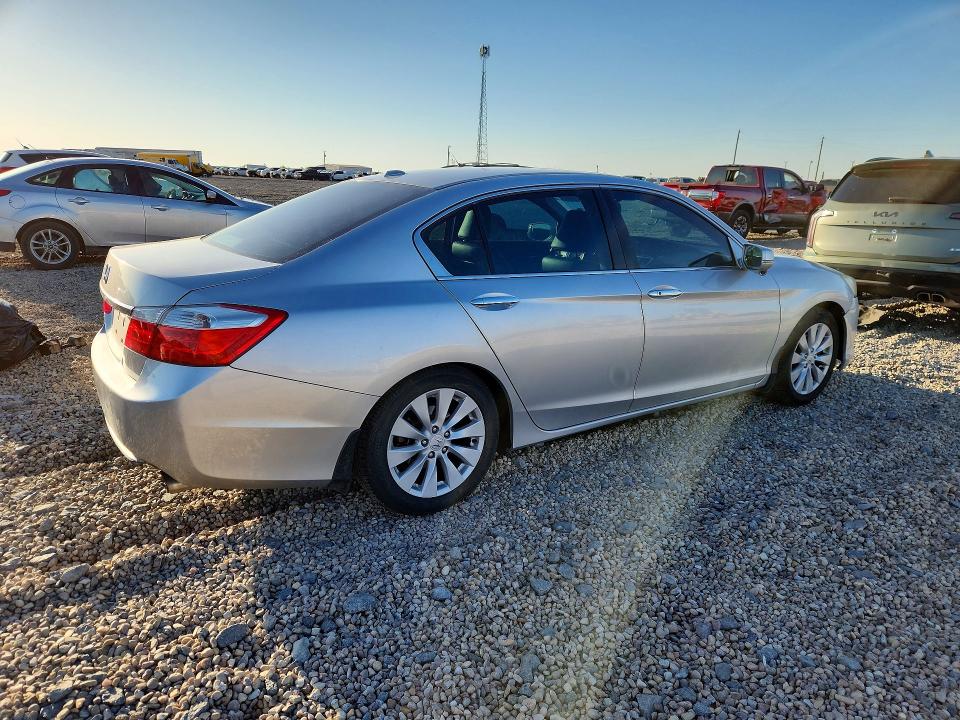 2013 Honda Accord მანქანა იყიდება აუქციონზე, vin: 1HGCR2F84DA137827, აუქციონის ნომერი: 53232106