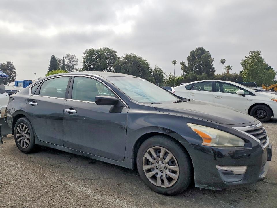 2014 Nissan Altima მანქანა იყიდება აუქციონზე, vin: 1N4AL3AP0EC403514, აუქციონის ნომერი: 53077836