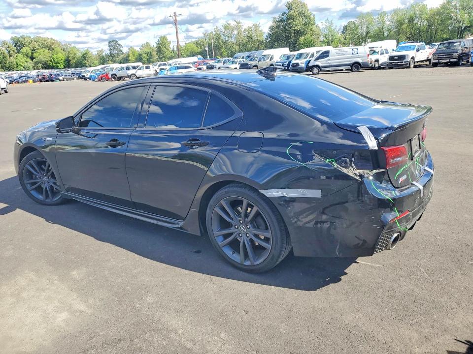 55071976 :رقم المزاد ، 19UUB2F62JA001621 vin ، 2018 Acura Tlx مزاد بيع