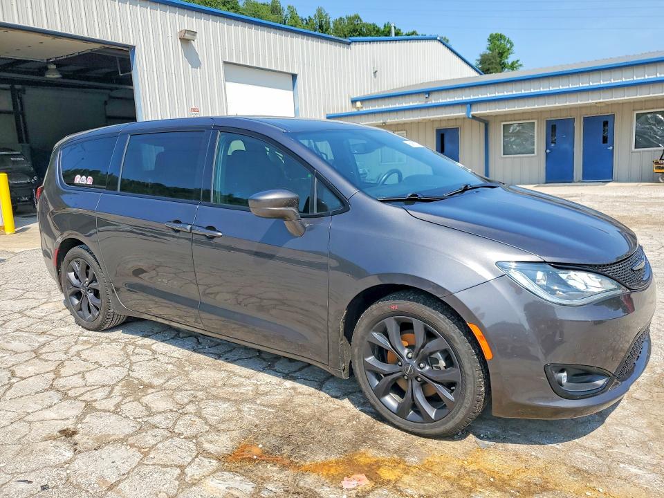 Aukcja sprzedaży 2020 Chrysler Pacifica, vin: 2C4RC1FG4LR183082, numer aukcji: 54513756