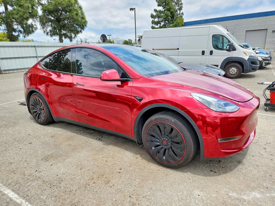 55558896 :رقم المزاد ، 7SAYGDEEXRF079947 vin ، 2024 Tesla Model Y مزاد بيع