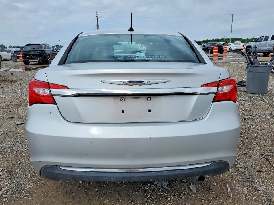 52925346 :رقم المزاد ، 1C3CCBAB9CN101839 vin ، 2012 Chrysler 200 مزاد بيع