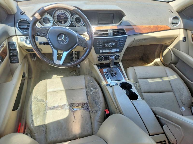 52031956 :رقم المزاد ، WDDGF8AB2DR242615 vin ، 2013 Mercedes-benz C مزاد بيع