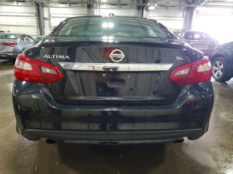 55128136 :رقم المزاد ، 1N4AL3AP7JC171858 vin ، 2018 Nissan Altima مزاد بيع