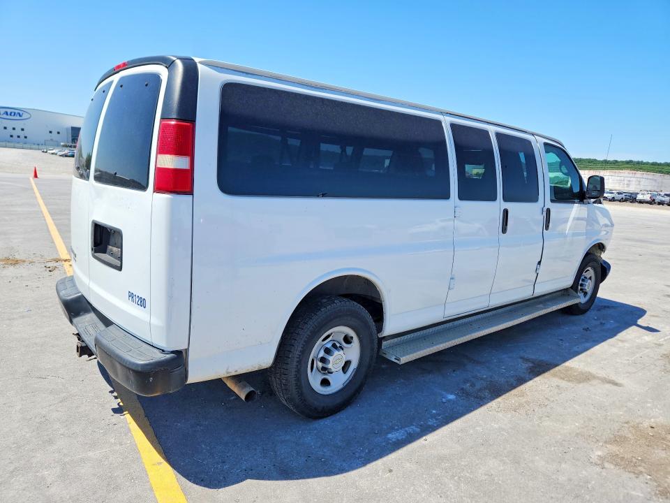 2013 Chevrolet Express G3500 მანქანა იყიდება აუქციონზე, vin: 1GAZGZFA7D1117512, აუქციონის ნომერი: 52388776