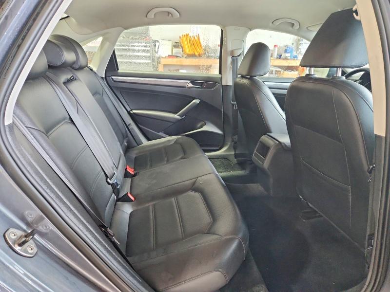 Продажа на аукционе авто 2017 Volkswagen Passat, vin: 1VWDT7A34HC035142, номер лота: 54628766