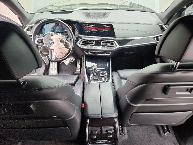 54999046 :رقم المزاد ، 5UXCW2C00M9H88302 vin ، 2021 Bmw X7 مزاد بيع