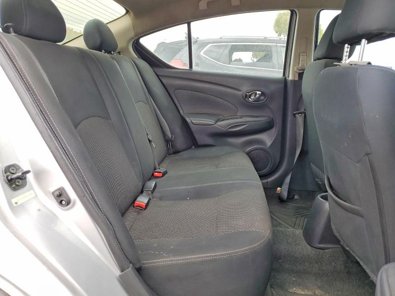 52419036 :رقم المزاد ، 3N1CN7AP1KL840915 vin ، 2019 Nissan Versa مزاد بيع