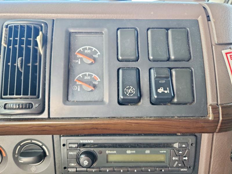 Продаж на аукціоні авто 2015 Volvo Vnl, vin: 4V4NC9EH0FN919366, номер лоту: 52964426
