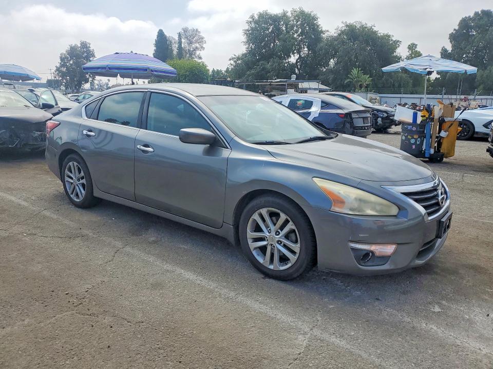 Продаж на аукціоні авто 2015 Nissan Altima, vin: 1N4AL3AP4FC270242, номер лоту: 52949686