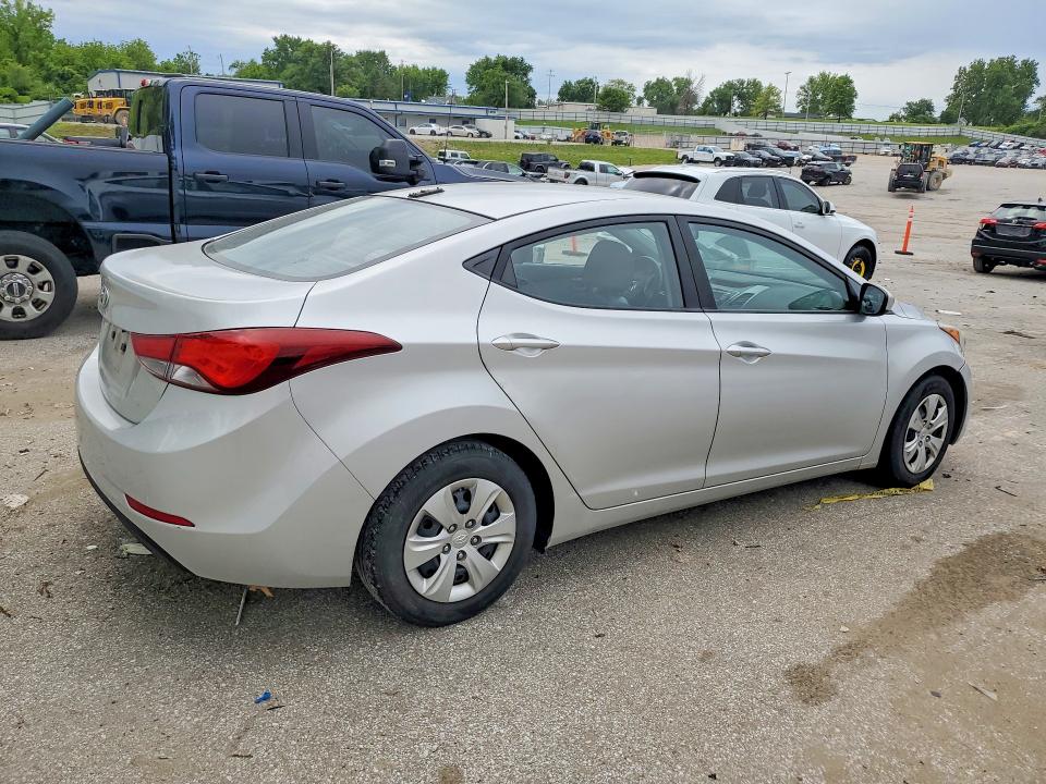 Aukcja sprzedaży 2016 Hyundai Elantra, vin: 5NPDH4AE8GH705346, numer aukcji: 52863426