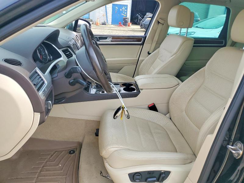 50517126 :رقم المزاد ، WVGEF9BP9GD002203 vin ، 2016 Volkswagen Touareg مزاد بيع