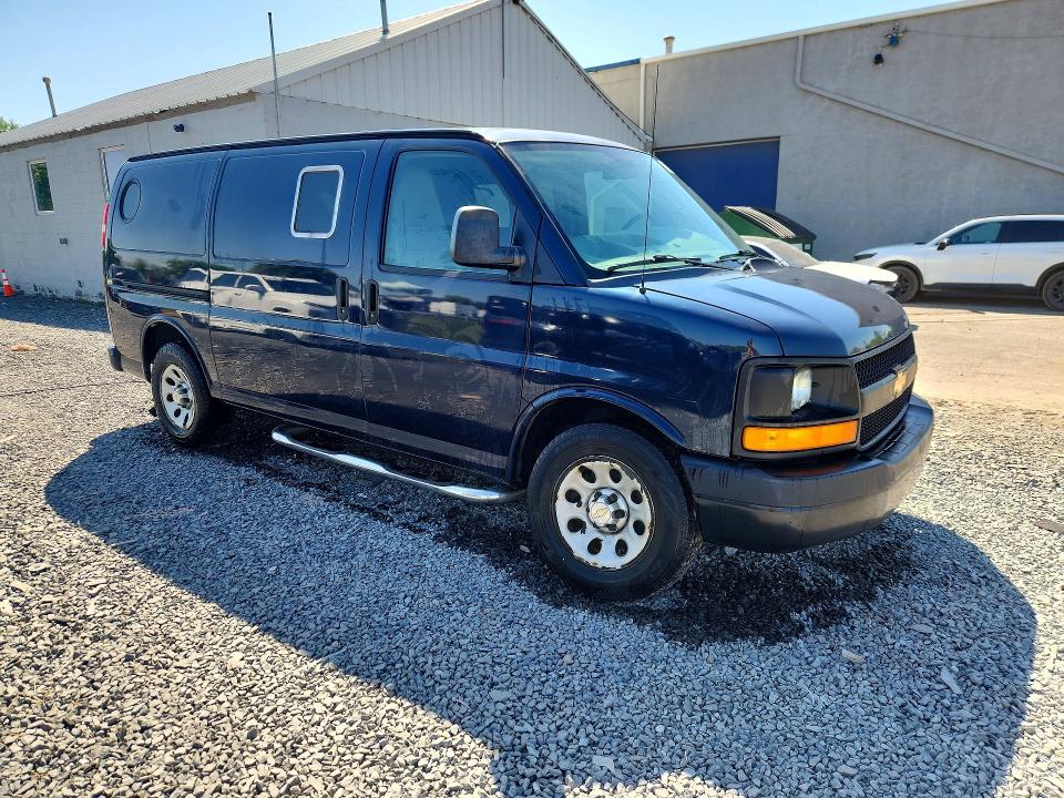 51755396 :رقم المزاد ، 1GCSGAFX8D1125892 vin ، 2013 Chev Express G1500 مزاد بيع