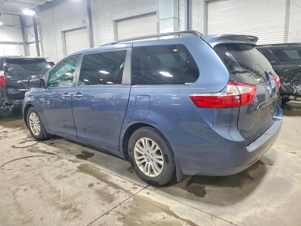 Продажа на аукционе авто 2016 Toyota Sienna, vin: 5TDYK3DCXGS748894, номер лота: 52051596