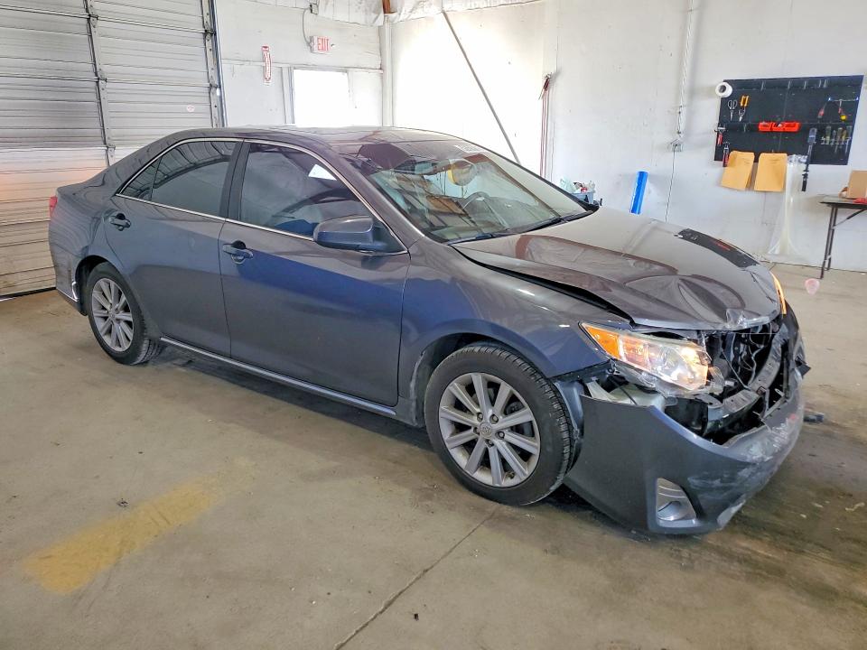 2014 Toyota Camry მანქანა იყიდება აუქციონზე, vin: 4T4BF1FK5ER348187, აუქციონის ნომერი: 52693816