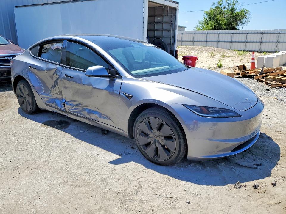52238596 :رقم المزاد ، 5YJ3E1EAXSF059700 vin ، 2025 Tesla Model 3 مزاد بيع