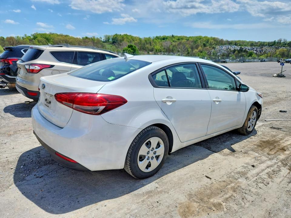 Продаж на аукціоні авто 2018 Kia Forte, vin: 3KPFL4A71JE210040, номер лоту: 52223416