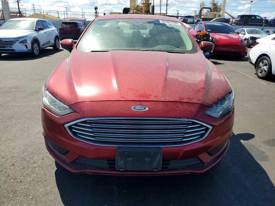55401236 :رقم المزاد ، 3FA6P0HD3JR268013 vin ، 2018 Ford Fusion مزاد بيع