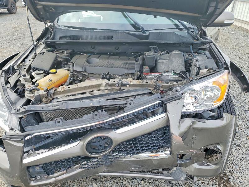 55242196 :رقم المزاد ، 2T3DF4DV6BW137844 vin ، 2011 Toyota Rav4 مزاد بيع
