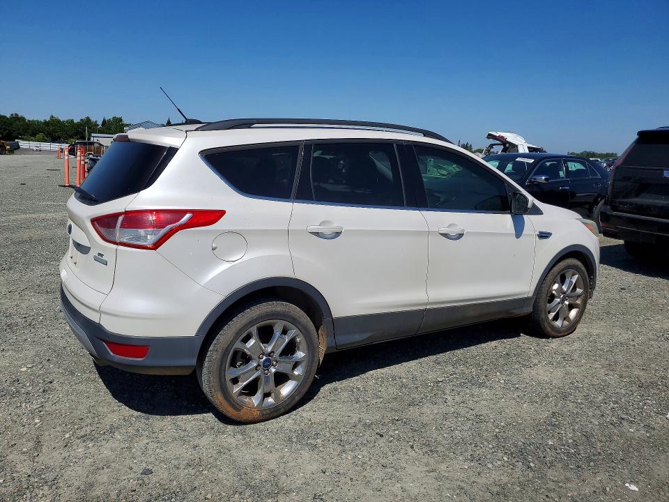 52603576 :رقم المزاد ، 1FMCU0GX0GUB15927 vin ، 2016 Ford Escape مزاد بيع