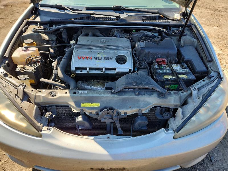 52522596 :رقم المزاد ، 4T1BF30K95U106730 vin ، 2005 Toyota Camry مزاد بيع