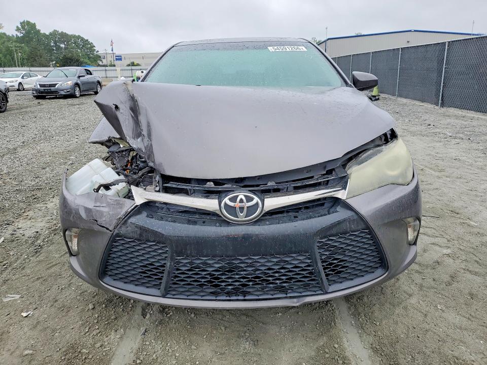 54591266 :رقم المزاد ، 4T1BF1FK4GU160516 vin ، 2016 Toyota Camry مزاد بيع