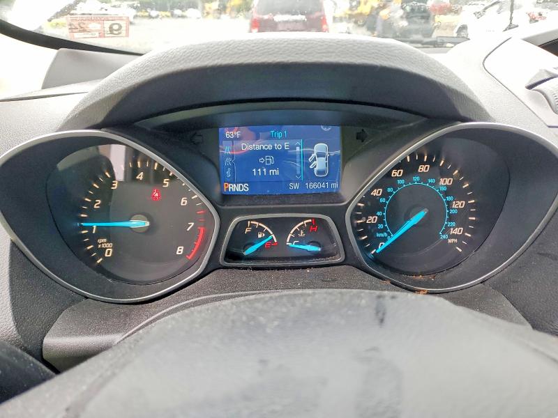 52342606 :رقم المزاد ، 1FMCU0F75FUA37872 vin ، 2015 Ford Escape مزاد بيع