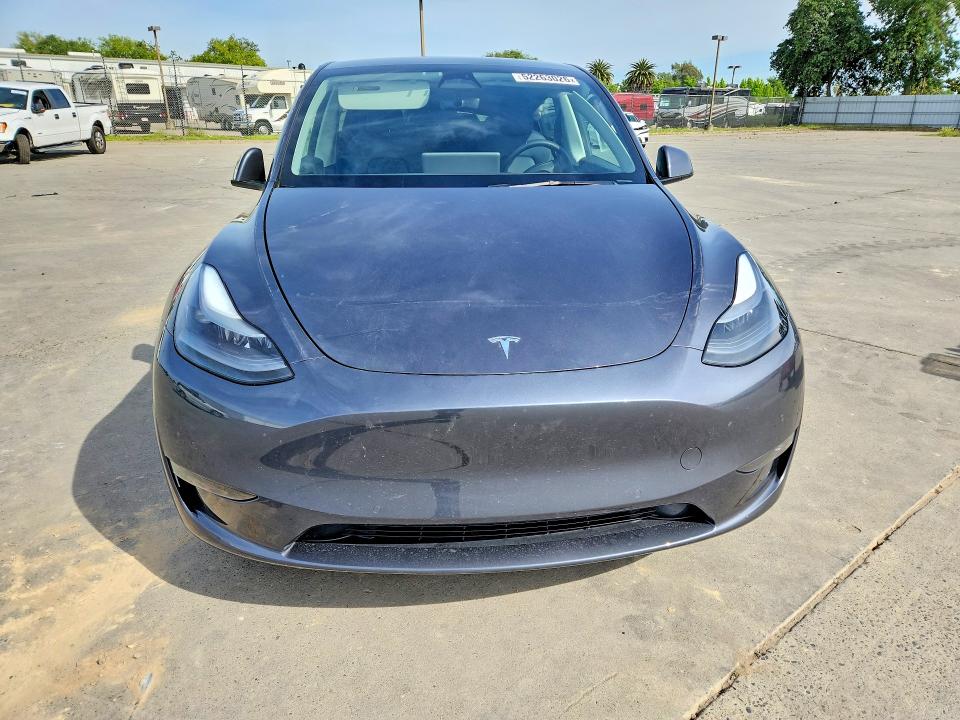 2022 Tesla Model Y მანქანა იყიდება აუქციონზე, vin: 7SAYGDEE9NF569774, აუქციონის ნომერი: 52263026