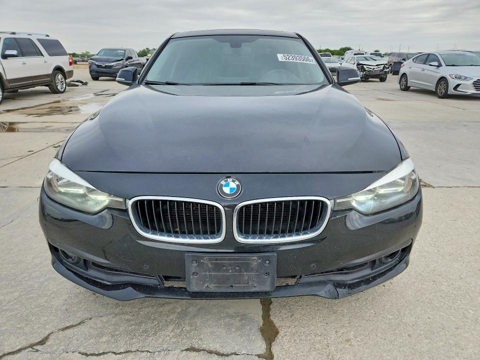 52393506 :رقم المزاد ، WBA8E5G58GNU21770 vin ، 2016 Bmw 320 مزاد بيع