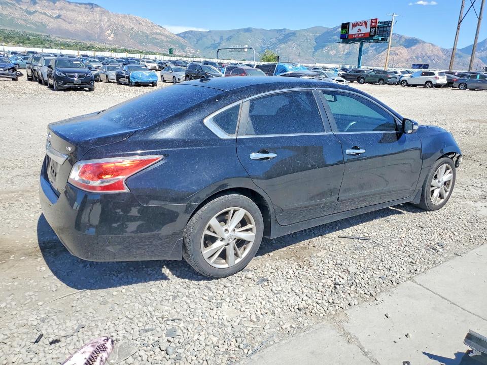2015 Nissan Altima მანქანა იყიდება აუქციონზე, vin: 1N4AL3AP8FC590809, აუქციონის ნომერი: 54816286