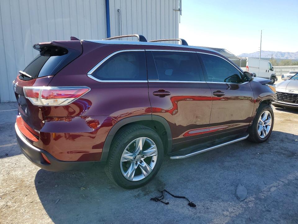 53195546 :رقم المزاد ، 5TDYKRFH9FS100330 vin ، 2015 Toyota Highlander مزاد بيع