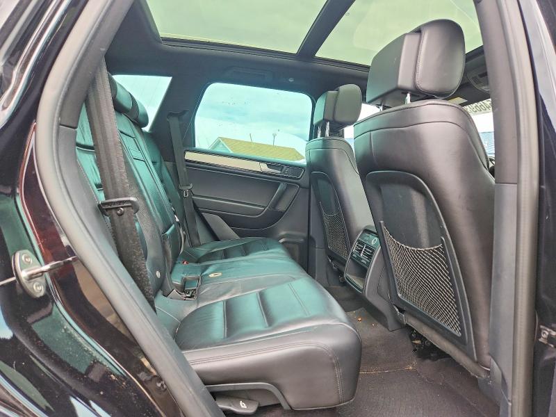 54669356 :رقم المزاد ، WVGRF7BP9HD000586 vin ، 2017 Volkswagen Touareg مزاد بيع