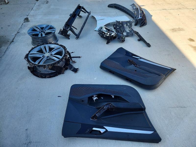 Продаж на аукціоні авто 2019 Volkswagen Jetta, vin: 3VWCB7BU2KM172012, номер лоту: 53264716