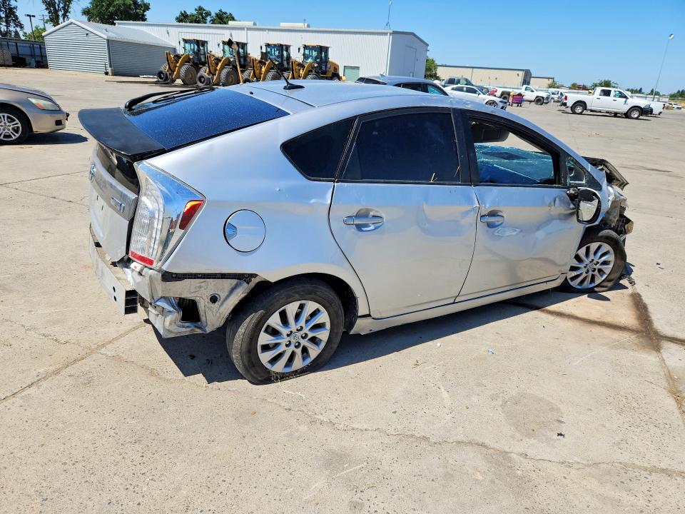52778736 :رقم المزاد ، JTDKN3DP1C3026998 vin ، 2012 Toyota Prius Plug-in Hybrid مزاد بيع