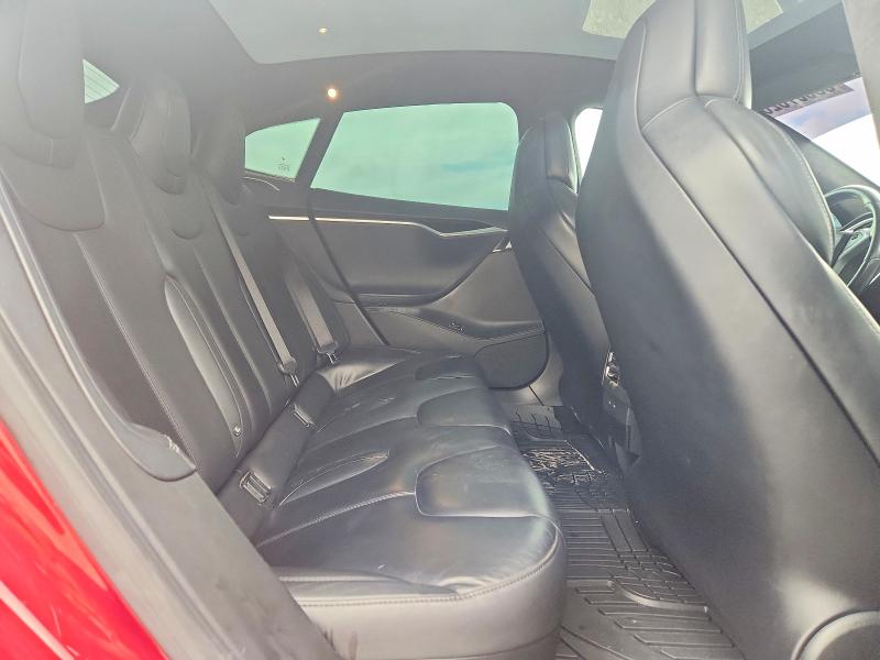 53607826 :رقم المزاد ، 5YJSA1E21HF210352 vin ، 2017 Tesla Model S مزاد بيع