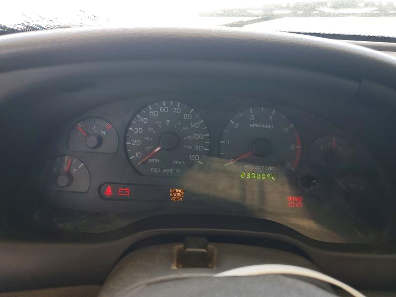 2001 Ford Mustang მანქანა იყიდება აუქციონზე, vin: 1FAFP40421F109841, აუქციონის ნომერი: 53942676