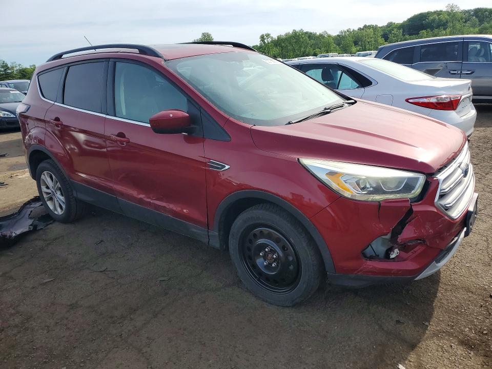 53758836 :رقم المزاد ، 1FMCU9GD4HUA07760 vin ، 2017 Ford Escape مزاد بيع