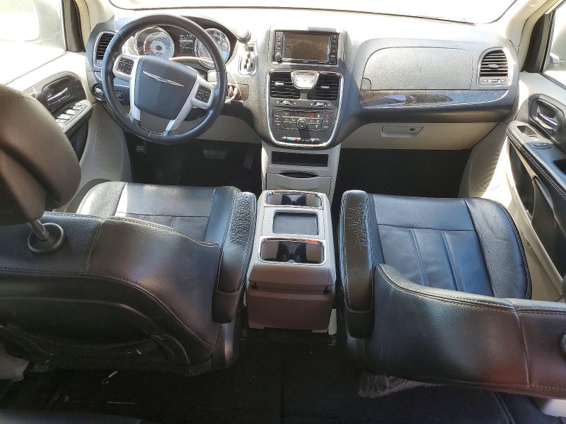Auction sale of the 2015 Chrysler Town & Country, vin: 2C4RC1BG7FR552270, lot number: 53924876