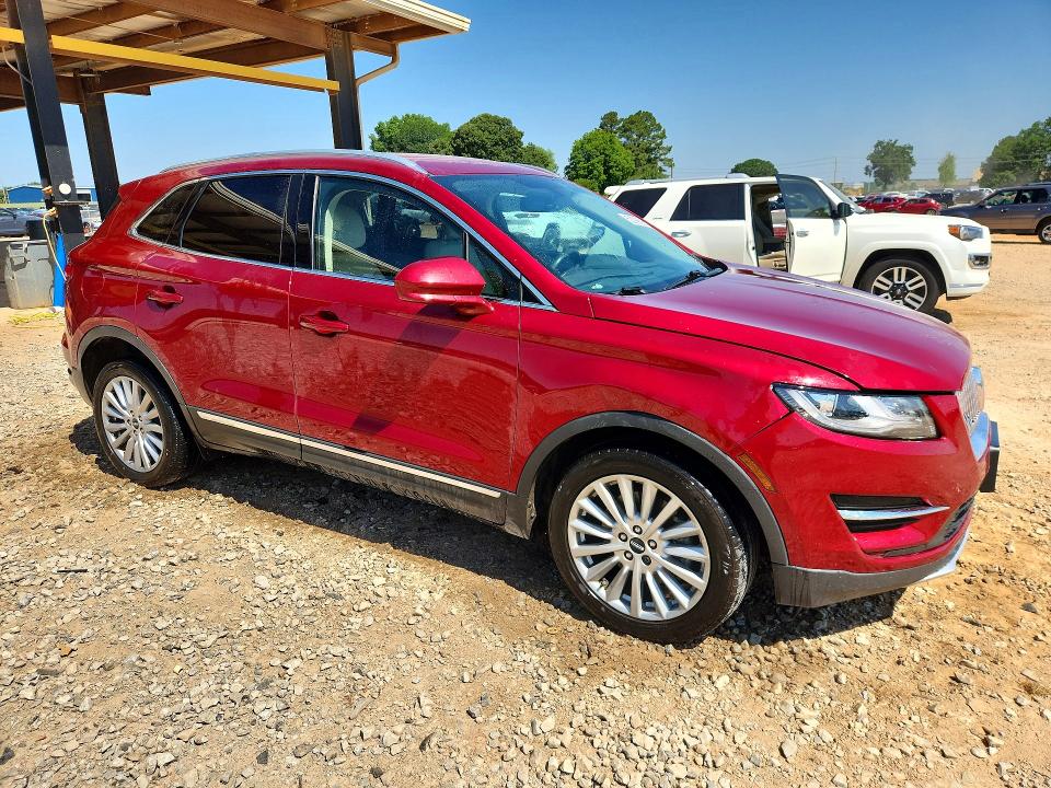 53399686 :رقم المزاد ، 5LMCJ1C98KUL31651 vin ، 2019 Lincoln Mkc مزاد بيع