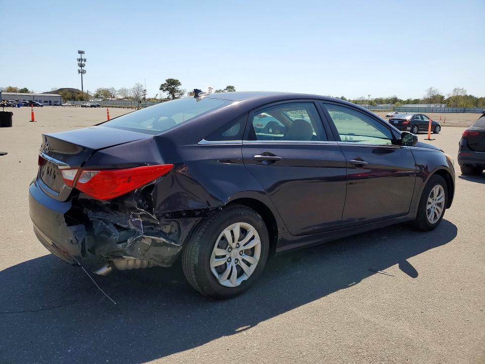 52391686 :رقم المزاد ، 5NPEB4AC0BH015569 vin ، 2011 Hyundai Elantra مزاد بيع