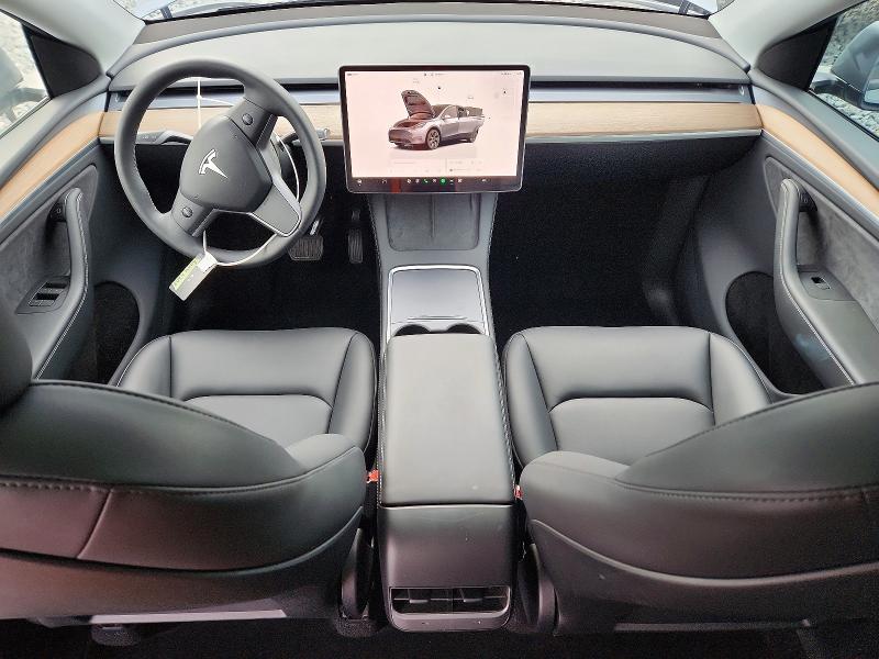 53069776 :رقم المزاد ، 7SAYGDEEXRA320838 vin ، 2024 Tesla Model Y مزاد بيع