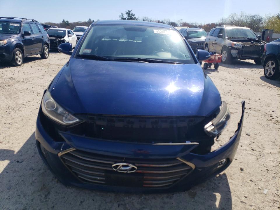 52206936 :رقم المزاد ، 5NPD84LF9HH007545 vin ، 2017 Hyundai Elantra مزاد بيع