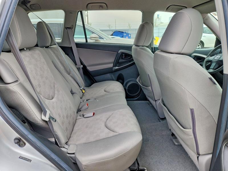 52496536 :رقم المزاد ، 2T3BF4DV1BW176302 vin ، 2011 Toyota Rav4 مزاد بيع