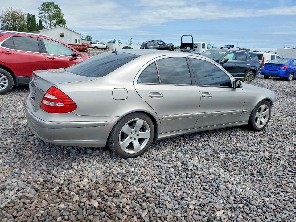 54138406 :رقم المزاد ، WDBUF70J33A238830 vin ، 2003 Mercedes-benz E مزاد بيع