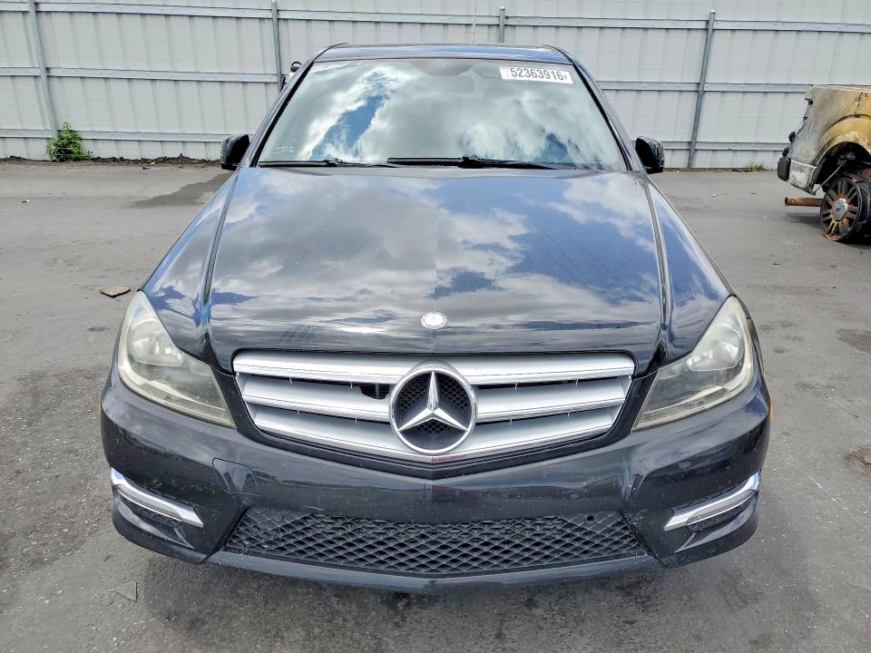 Auction sale of the 2013 Mercedes-benz C, vin: WDDGF4HB8DR269509, lot number: 52363916