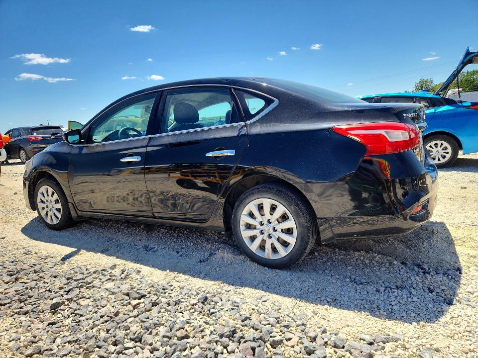 52609316 :رقم المزاد ، 3N1AB7AP7JY321403 vin ، 2018 Nissan Sentra مزاد بيع