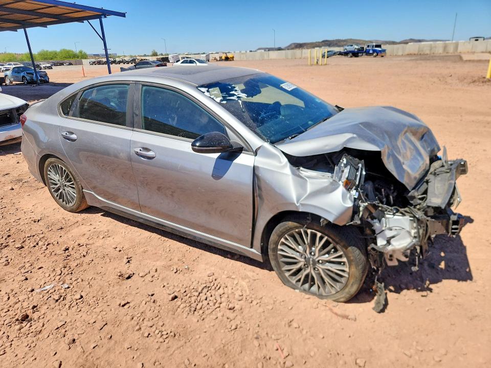 52599796 :رقم المزاد ، 3KPF54AD7NE421832 vin ، 2022 Kia Forte مزاد بيع