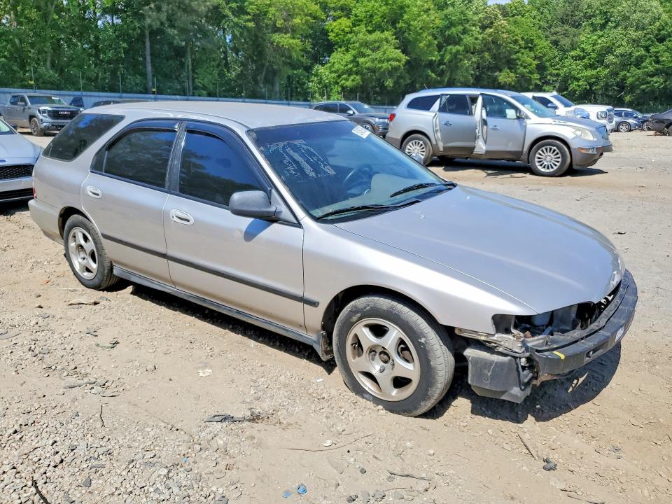 52467936 :رقم المزاد ، 1HGCE1820TA000638 vin ، 1996 Honda Accord مزاد بيع