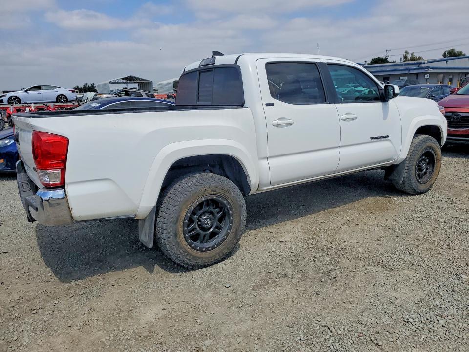 53292456 :رقم المزاد ، 3TMCZ5AN8HM098519 vin ، 2017 Toyota Tacoma مزاد بيع